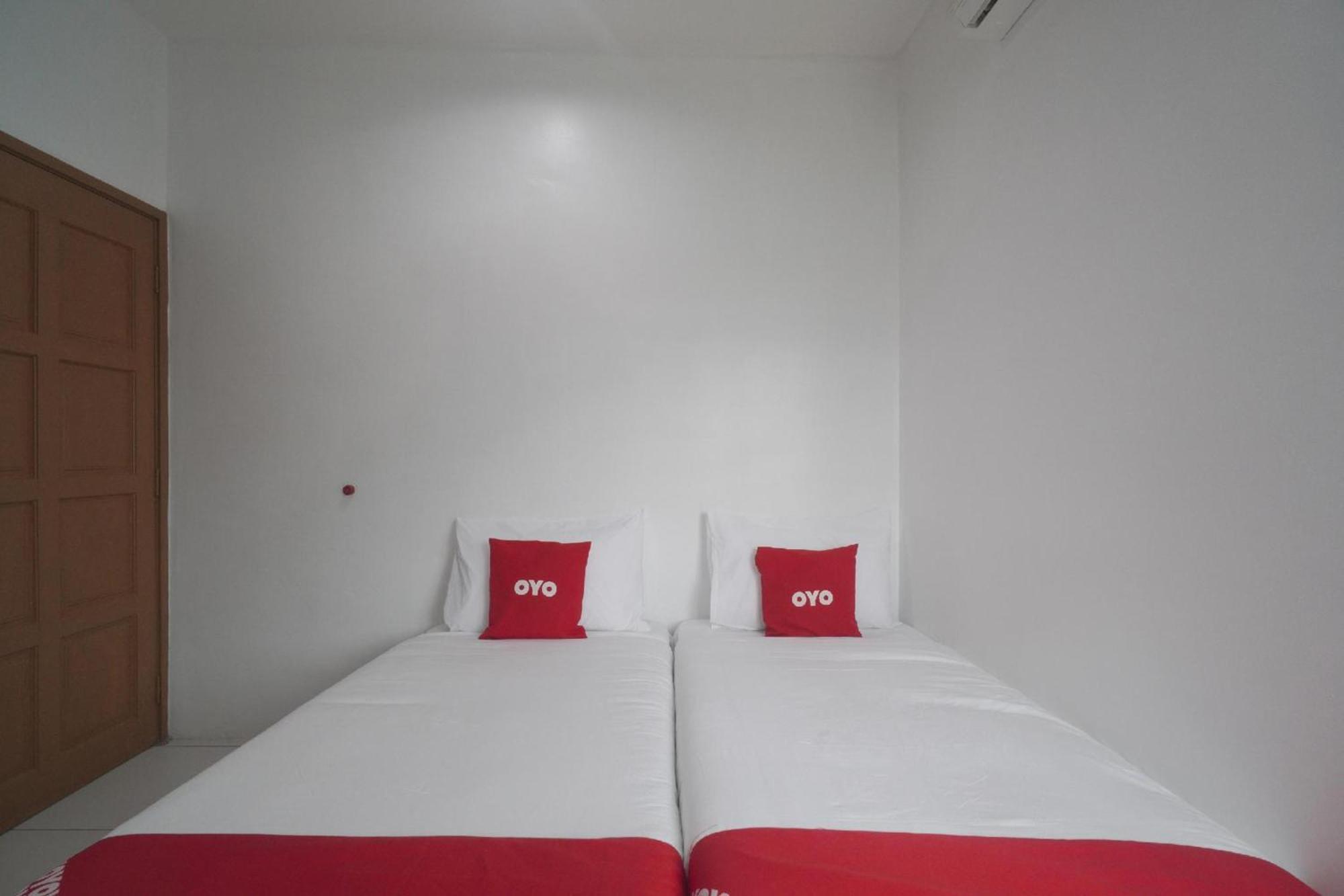 Oyo 91089 Motel Fasa 2B Seri Manjung Εξωτερικό φωτογραφία