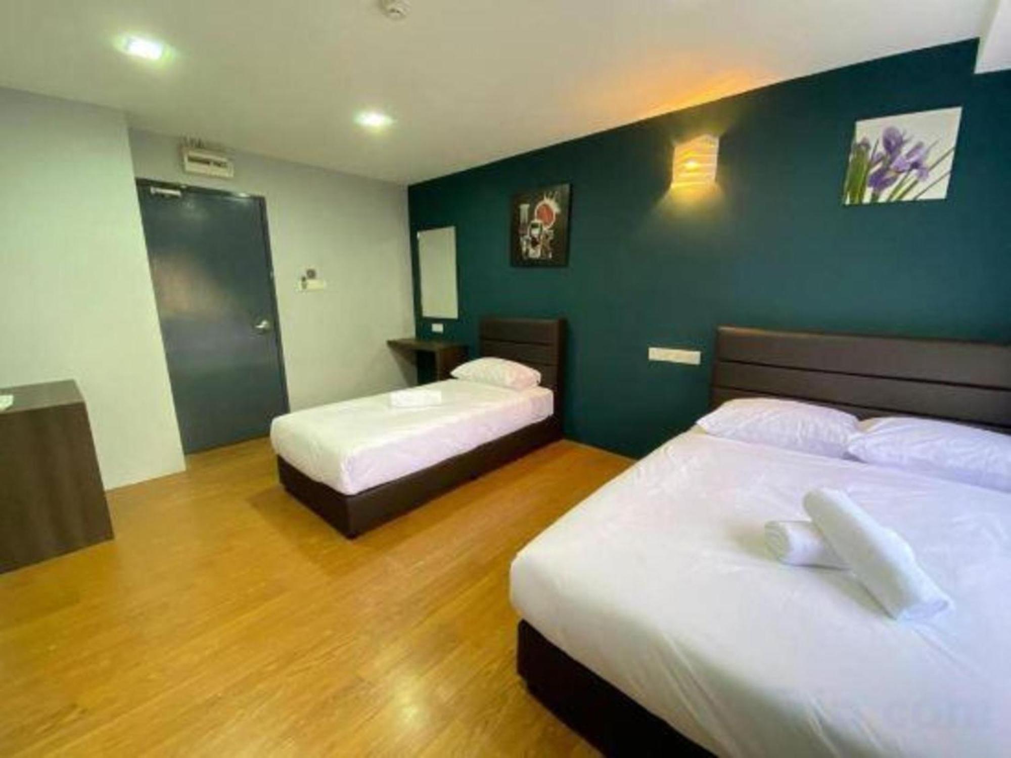 Oyo 91089 Motel Fasa 2B Seri Manjung Εξωτερικό φωτογραφία