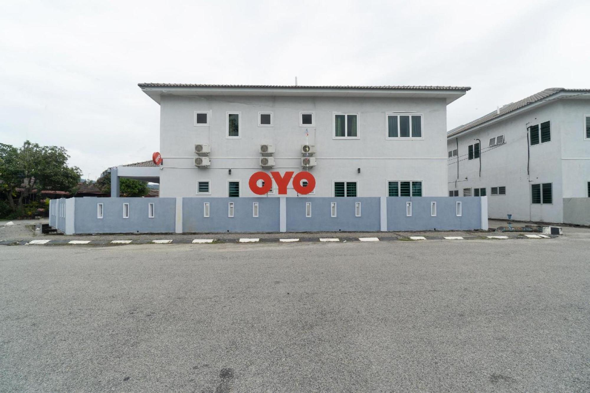 Oyo 91089 Motel Fasa 2B Seri Manjung Εξωτερικό φωτογραφία